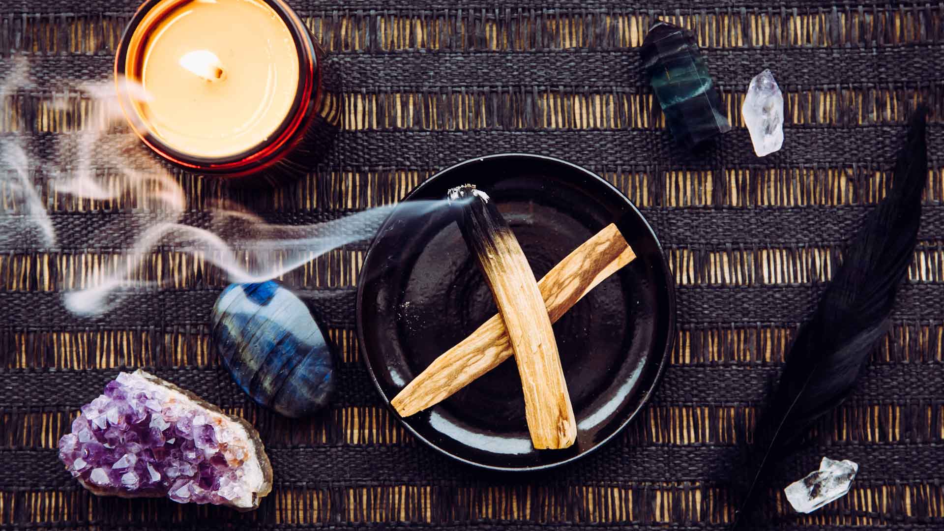 palo de santo velas piedras